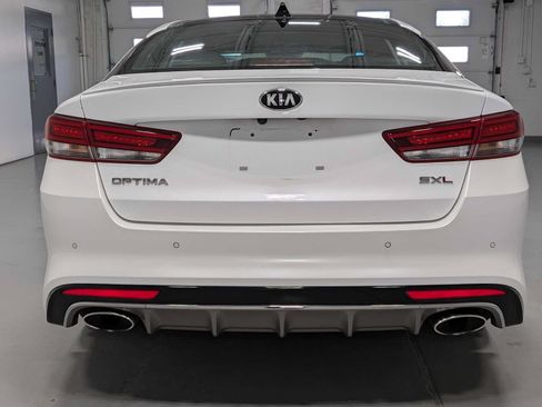 Used 2018 Kia Optima SX w/ Technology Package FWD image 9
