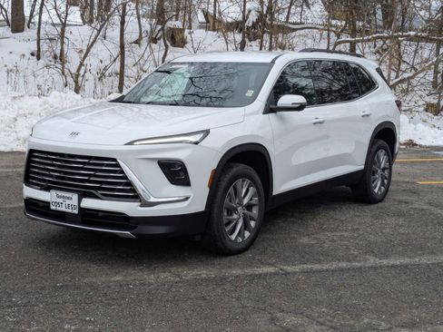 New 2026 Buick Enclave Preferred image 3