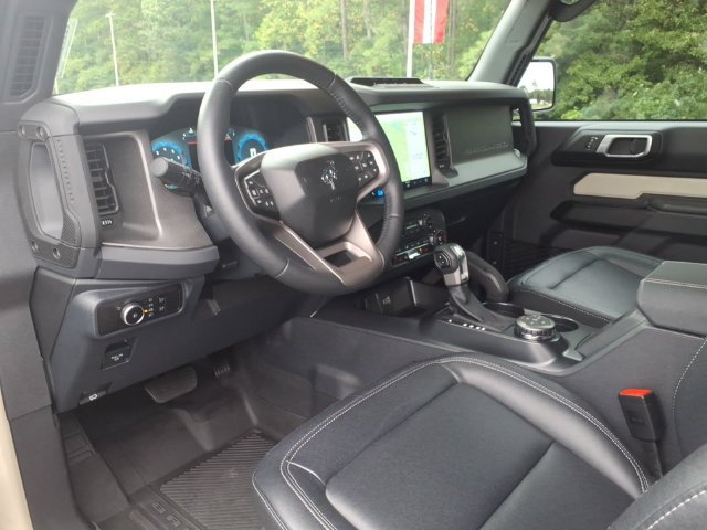 Used 2026 Ford Bronco Badlands AWD/4WD image 13