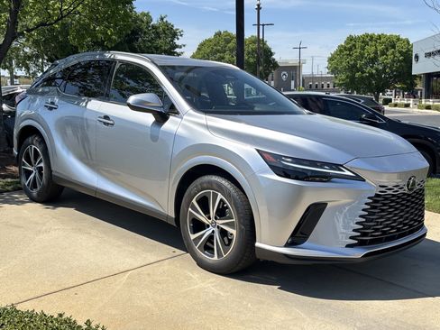 Used 2025 Lexus RX 350 Premium image 2