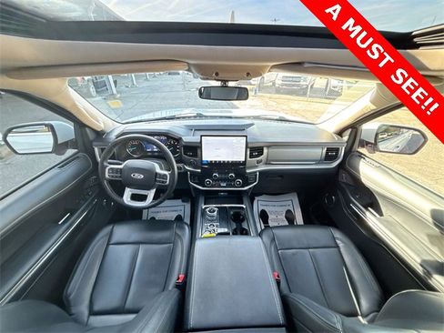 Used 2023 Ford Expedition Max XLT image 22