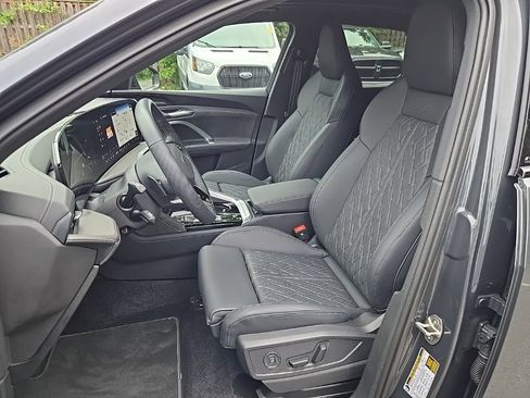 Used 2025 Audi SQ5 Premium Plus w/ Premium Plus Package AWD/4WD image 15
