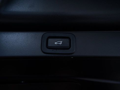 Used 2023 Land Rover Range Rover Long Wheelbase SE image 63