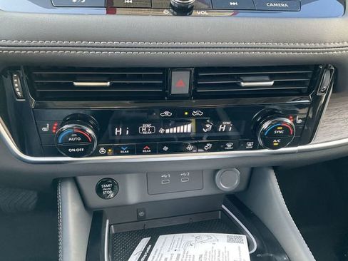 New 2026 Nissan Rogue Platinum w/ Platinum Premium Package image 16