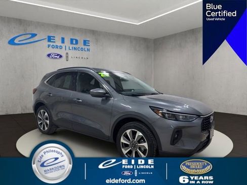 Certified 2025 Ford Escape Platinum AWD/4WD image 1