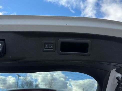 New 2025 MAZDA CX-50 AWD 2.5 Hybrid w/ Weather Package image 29