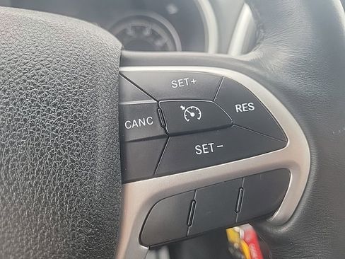 Used 2015 Jeep Cherokee Trailhawk w/ Leather Interior Group image 12