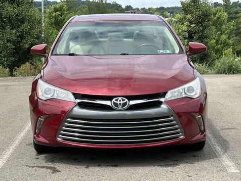 Used 2017 Toyota Camry XLE FWD image 19