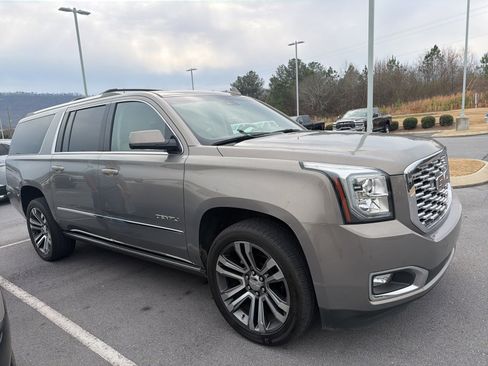 Used 2019 GMC Yukon XL Denali w/ Denali Ultimate Package image 1