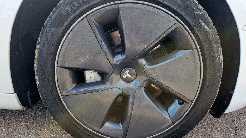 Used 2022 Tesla Model 3 Standard Range RWD image 16