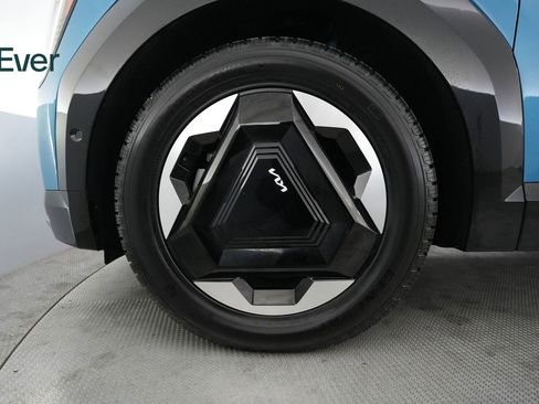 Used 2024 Kia EV9 Land AWD/4WD image 19