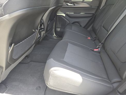 Used 2025 Jeep Grand Cherokee Laredo X RWD image 33