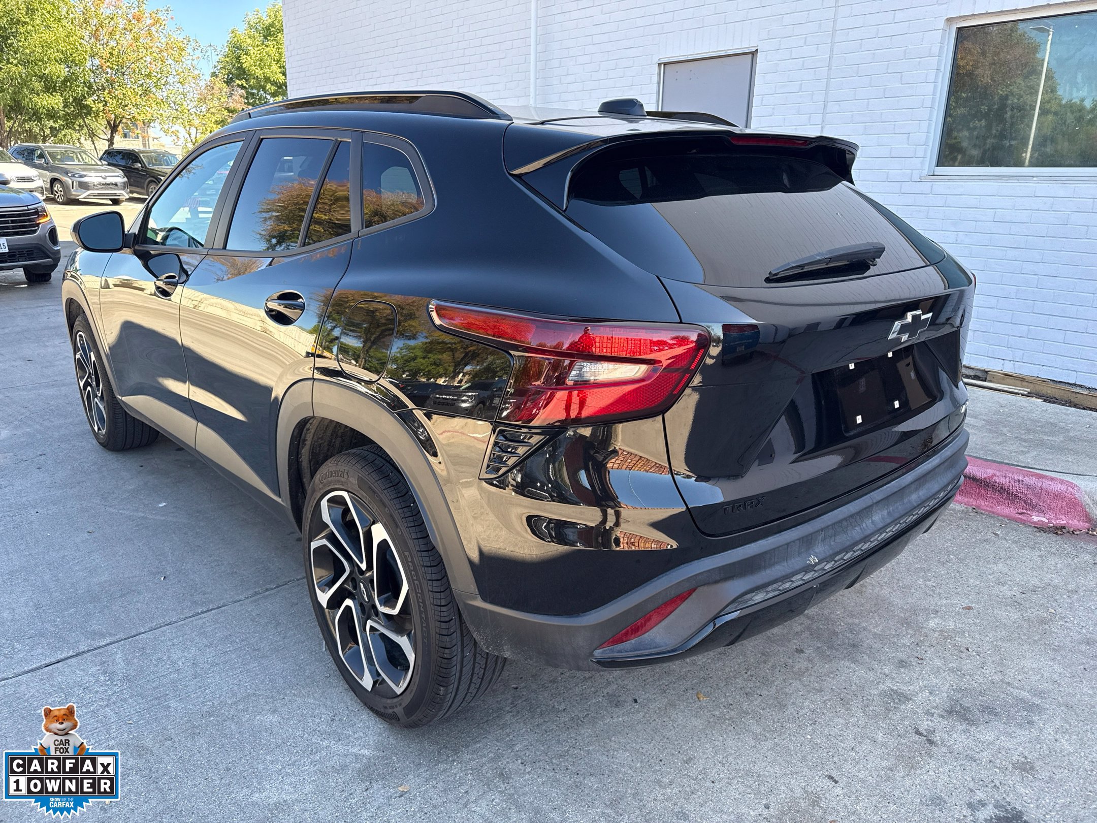 Used 2025 Chevrolet Trax RS FWD image 6