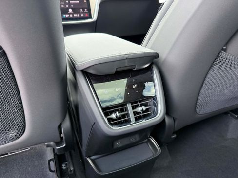 New 2026 Volvo EX90 Plus AWD/4WD image 16