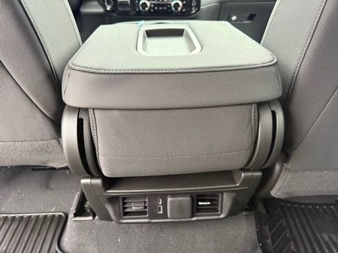 New 2026 GMC Sierra 1500 SLE w/ Preferred Package image 16