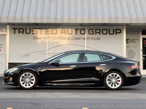 Used 2017 Tesla Model S 100D AWD/4WD image 6