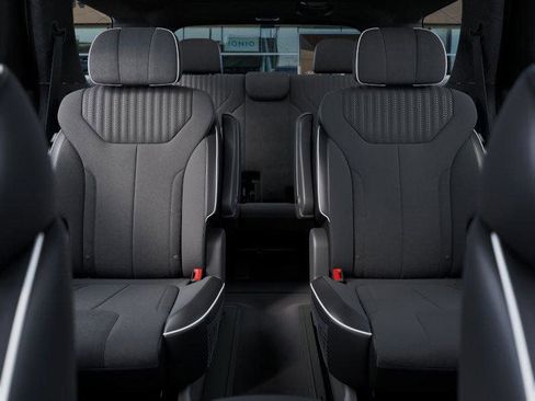 New 2025 Hyundai Palisade Calligraphy image 12