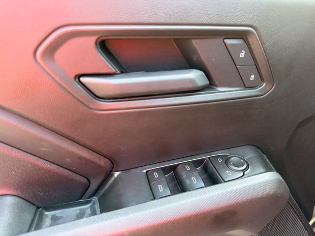 Used 2026 Chevrolet Colorado W/T RWD image 32