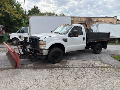 Used 2010 Ford F250 XL AWD/4WD image 16