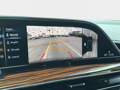 Used 2021 Cadillac Escalade ESV Luxury image 45