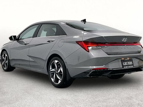 Used 2023 Hyundai Elantra Limited FWD image 15