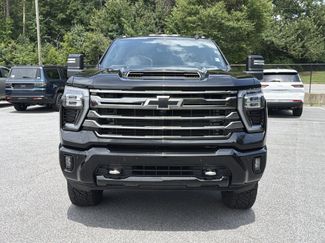 Used 2024 Chevrolet Silverado 2500 High Country w/ Midnight Edition AWD/4WD video 2