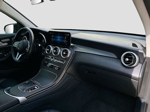 Used 2021 Mercedes-Benz GLC 300 image 28