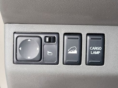 Used 2017 Nissan Frontier SV image 19