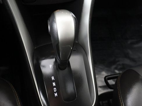 Used 2018 Chevrolet Trax LT w/ Sun & Sound Package image 43