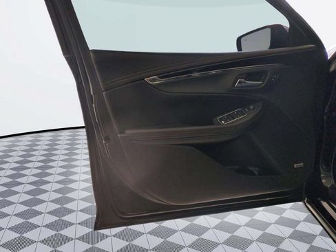 Used 2019 Chevrolet Impala Premier FWD image 10