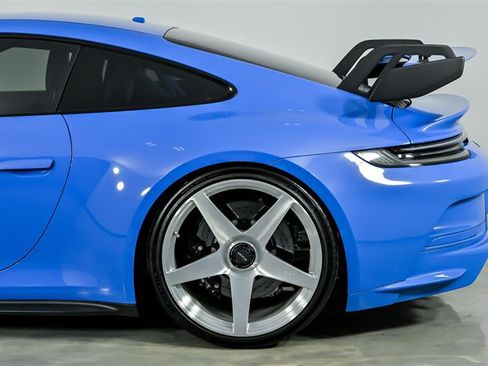 Used 2022 Porsche 911 GT3 RWD image 8