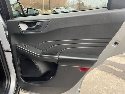 Used 2023 Ford Escape Active image 12