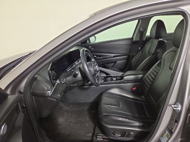 Used 2024 Hyundai Elantra Limited FWD image 12