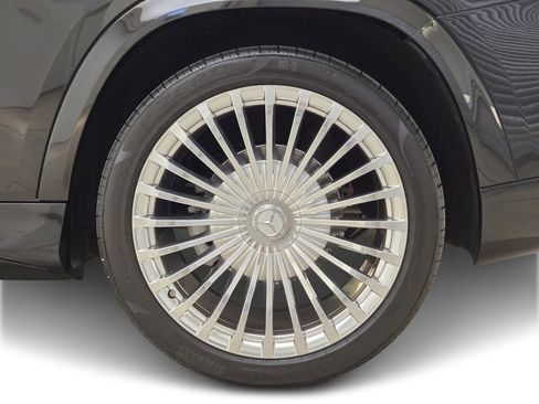 Used 2021 Mercedes-Benz Maybach GLS 600 4MATIC image 15