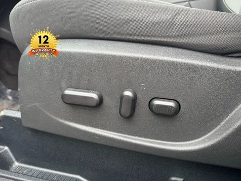 Used 2017 Ford Escape SE w/ Equipment Group 201A image 25