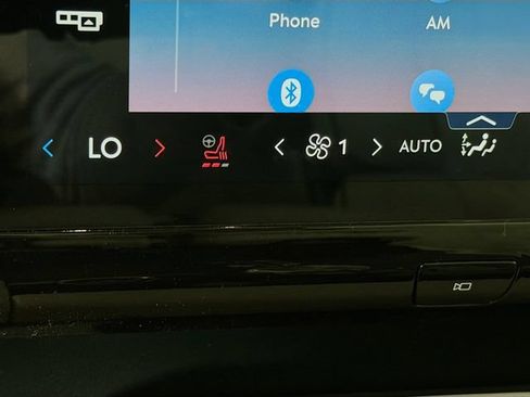 New 2026 Lincoln Navigator L Black Label AWD/4WD image 21
