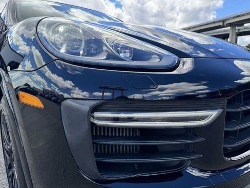 Used 2017 Porsche Cayenne GTS AWD/4WD image 10