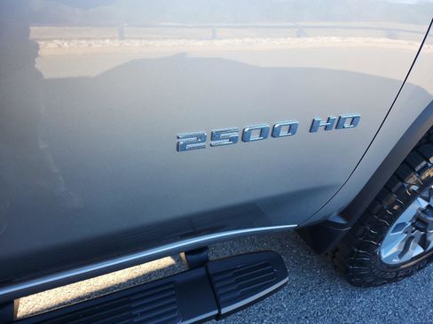 Used 2026 Chevrolet Silverado 2500 Custom w/ Custom Convenience Package image 8