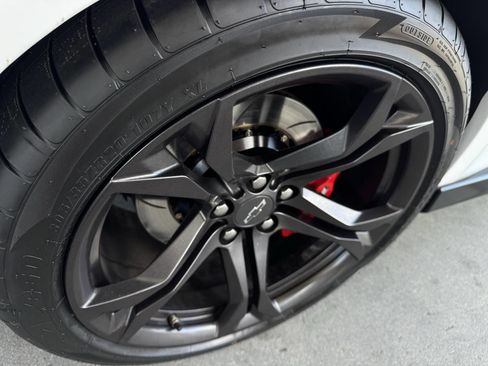 Used 2021 Chevrolet Camaro SS image 29