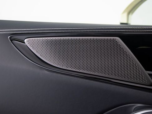 Used 2025 Ferrari Purosangue image 11