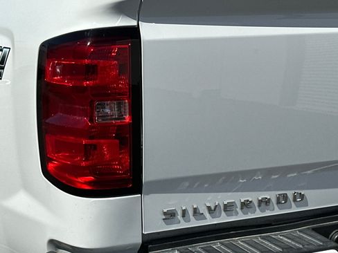 Used 2018 Chevrolet Silverado 1500 LT w/ All Star Edition AWD/4WD image 45