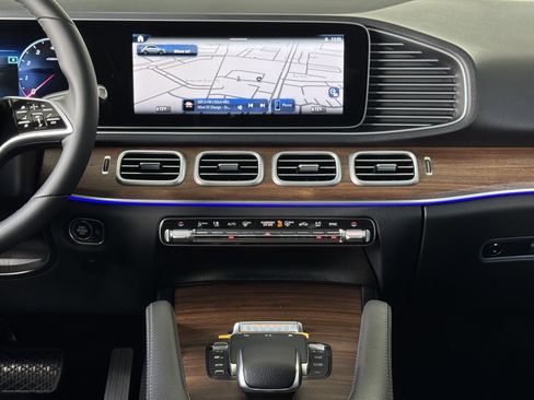 New 2026 Mercedes-Benz GLE 580 4MATIC image 9