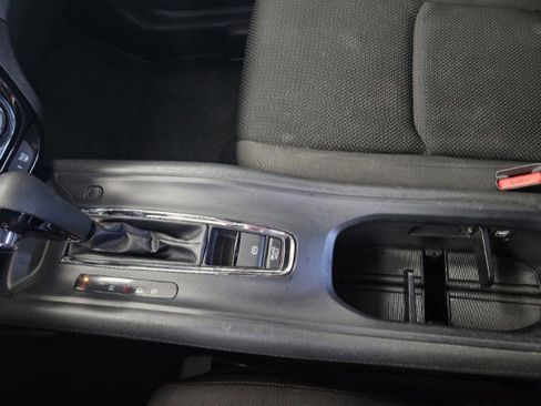 Used 2019 Honda HR-V Sport image 23