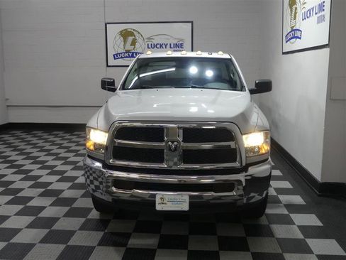 Used 2016 RAM 2500 Tradesman w/ Chrome Appearance Group image 3