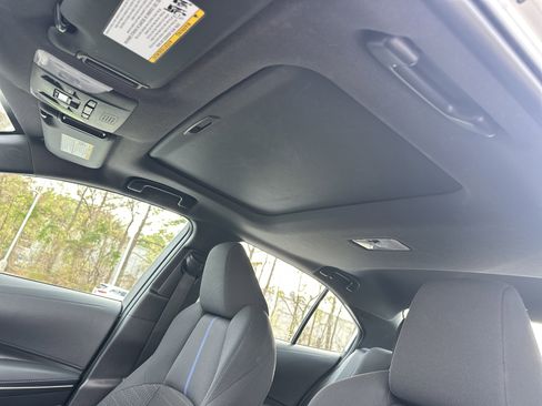 Used 2020 Toyota Corolla SE image 28