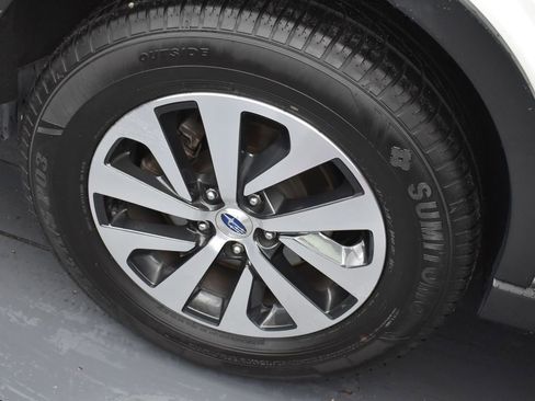 Certified 2022 Subaru Outback Premium image 28