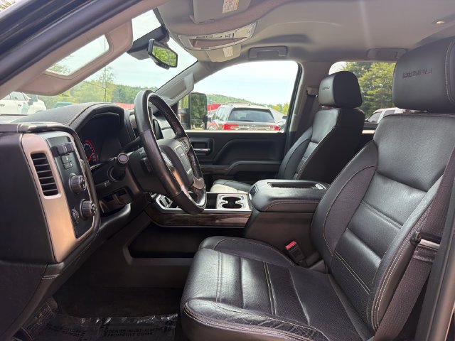 Used 2016 GMC Sierra 2500 Denali w/ Driver Alert Package AWD/4WD image 10