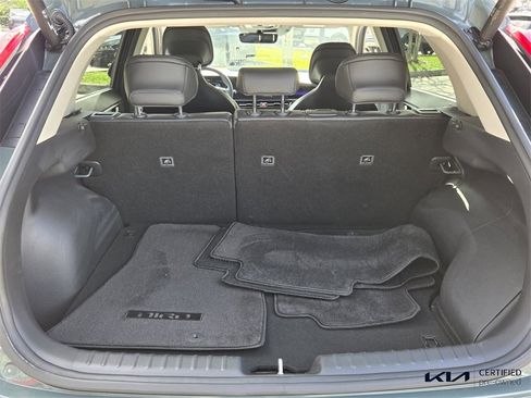 Certified 2023 Kia Niro SX Touring image 15