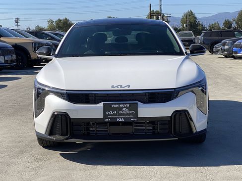 New 2026 Kia K4 GT-Line Turbo FWD image 9