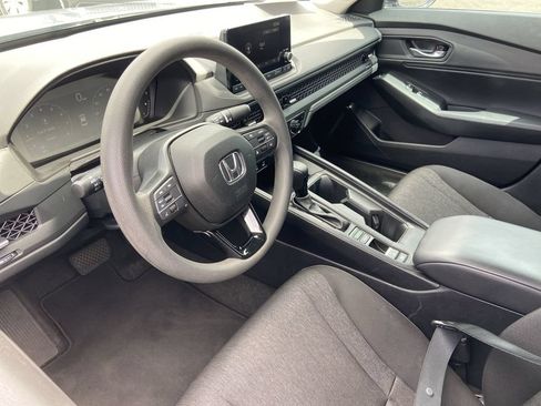 Used 2023 Honda Accord EX image 6